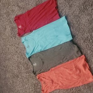 Lot of 4 Blue Star Tank tops size med